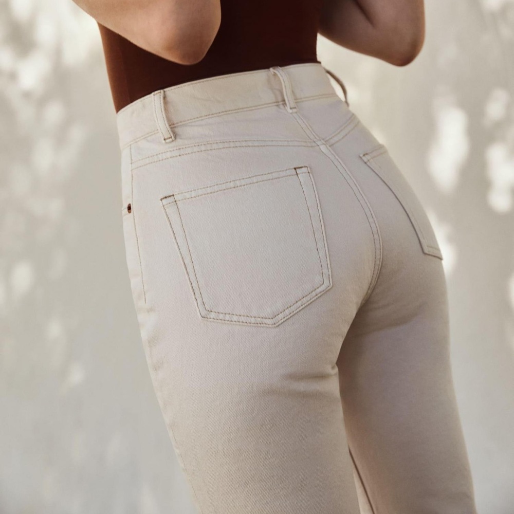 Cynthia High Rise Straight Jeans in Bone (size 26)